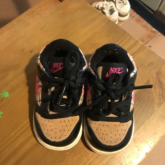 Nike Dunk Low Infant 4C Burberry plaid - Picture 6 of 7